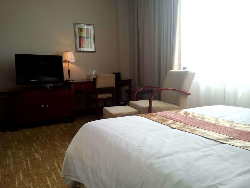 Century Hotel Taicang Chambre photo