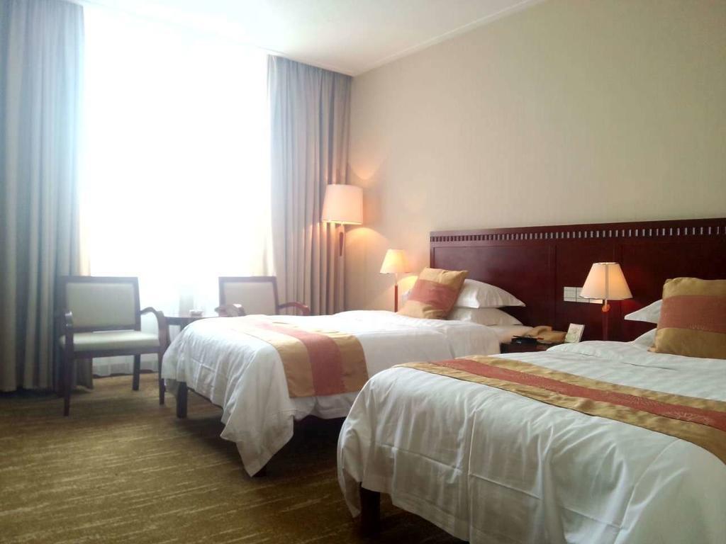 Century Hotel Taicang Chambre photo