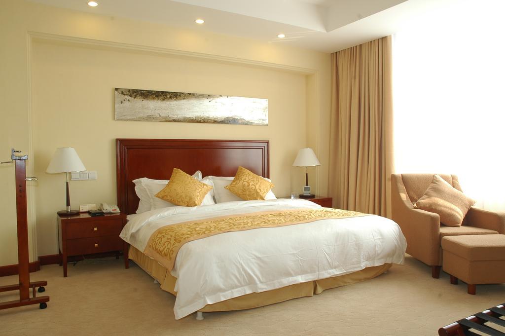 Century Hotel Taicang Chambre photo