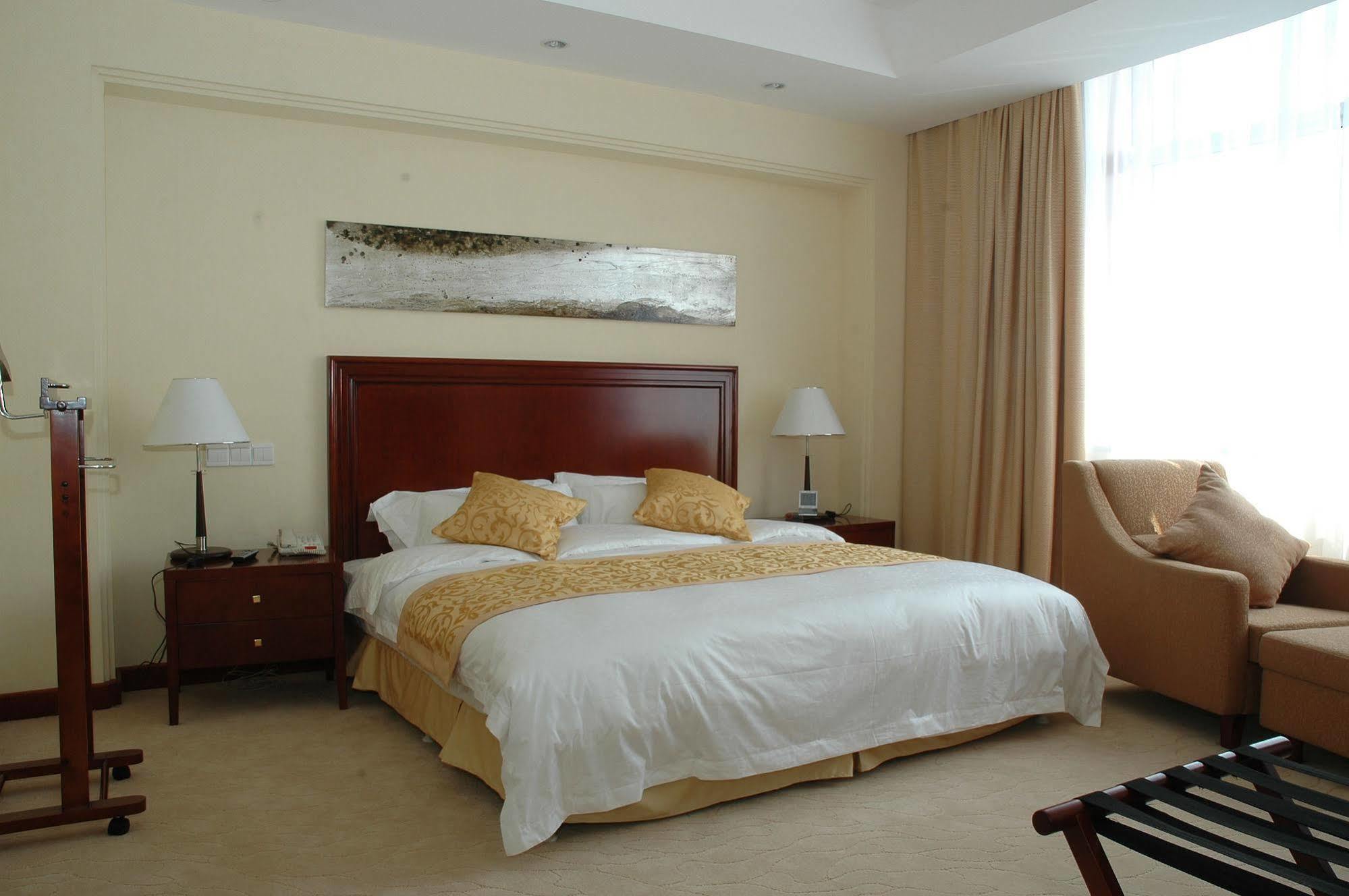 Century Hotel Taicang Extérieur photo