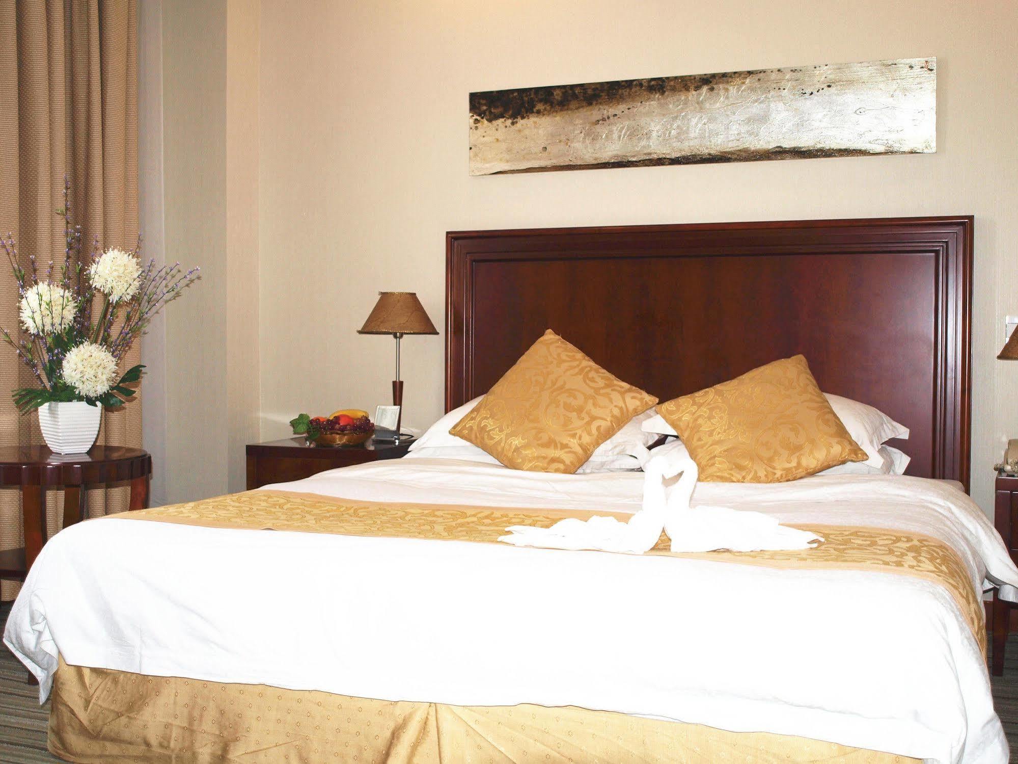 Century Hotel Taicang Extérieur photo