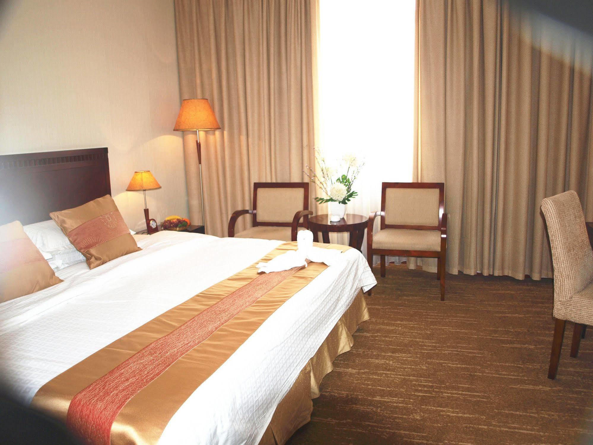 Century Hotel Taicang Extérieur photo