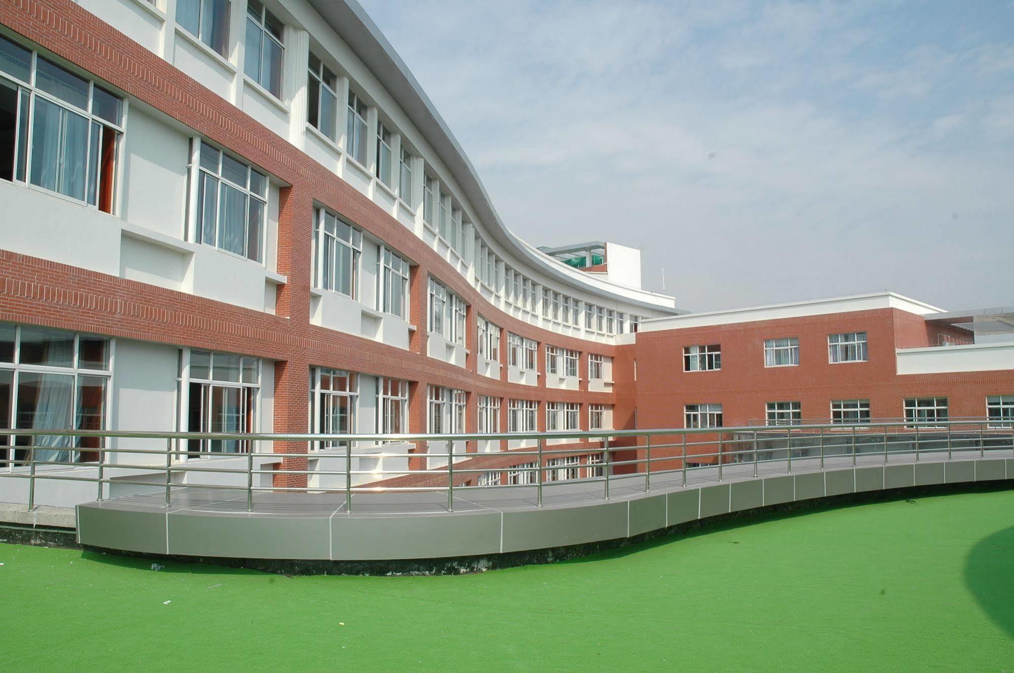 Century Hotel Taicang Extérieur photo